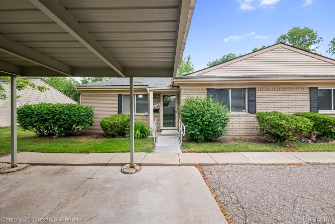 26596 Franklin Pointe Drive, Southfield, Michigan 48034, États-Unis