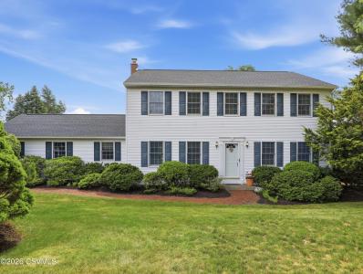 3035 Woods Edge Drive, Bloomsburg, Pennsylvania 17815, USA