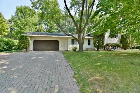 801 Maywood Drive, Saint Cloud, Minnesota 56303, USA