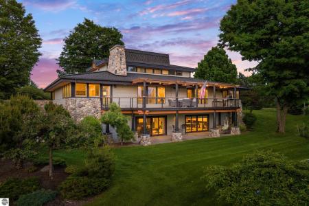 3333 Kirkridge Drive, Williamsburg, Michigan 49690, USA