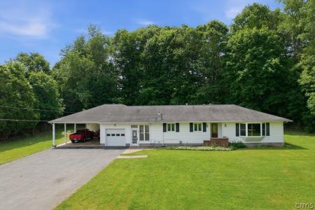 21 Brookside Avenue, Minetto, New York 13115, États-Unis