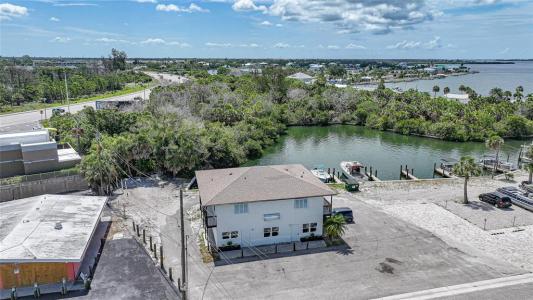 1261 Beach Road, Englewood, Florida 34223, USA