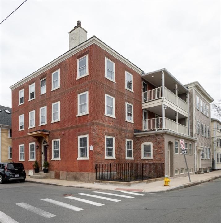 96 Derby Street , 1, Salem, Massachusetts 01970, États-Unis