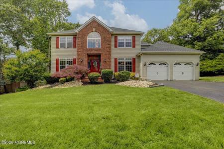7 Cecilia Court, Howell, New Jersey 07731, USA