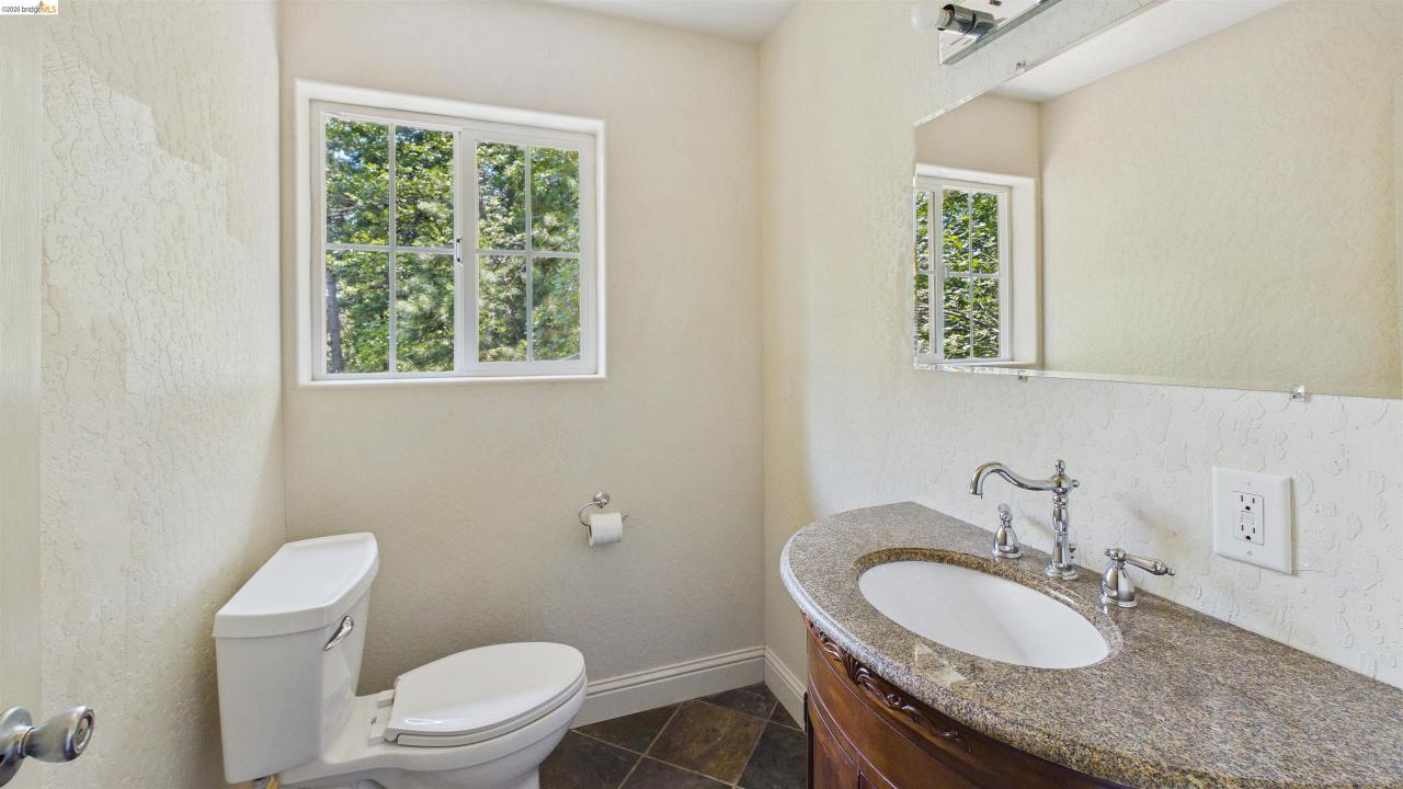22464 Tuolumne Rd. N, Twain Harte, Californie 95383, États-Unis