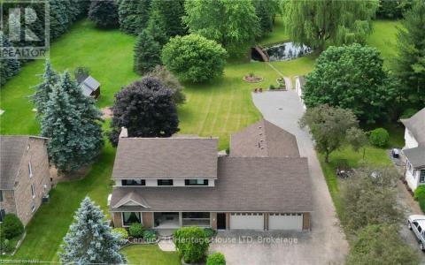 1084 QUAKER ROAD, Pelham (fonthill), Ontario L0S 1E4, Canada