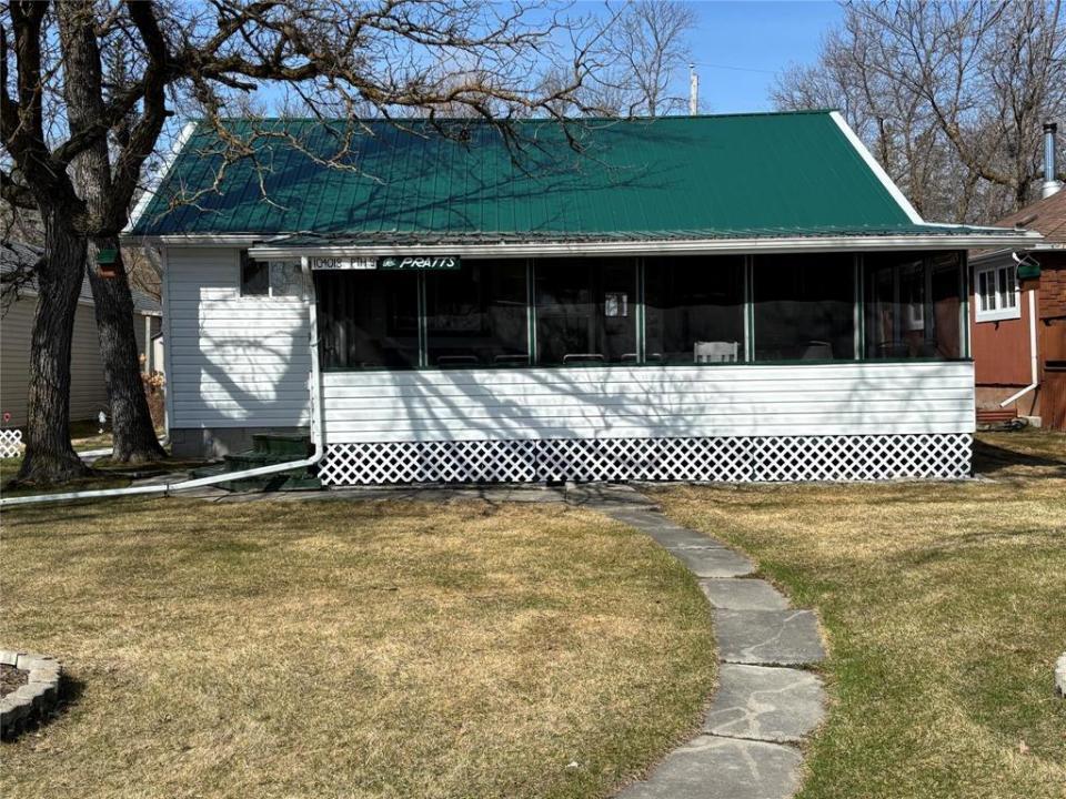 104018 PTH 9 HIGHWAY, Gimli Rm, Manitoba R0C 2W0, Kanada