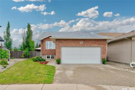 751 BLUEBIRD CRESCENT, Regina, Saskatchewan S4N 7S3, Canada