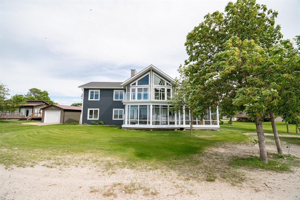 1226 TWIN LAKES BEACH ROAD SOUTH, Woodlands, Manitoba R0C 2S0, Canadá