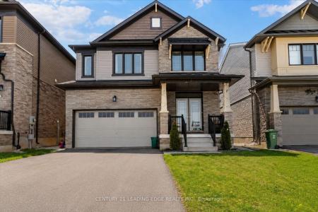 35 ROYAL COACHMAN WAY, Hamilton, Ontario L8J 0M2, Canada
