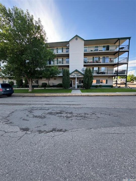 1601 1ST STREET, Estevan, Saskatchewan S4A 0C3, Kanada