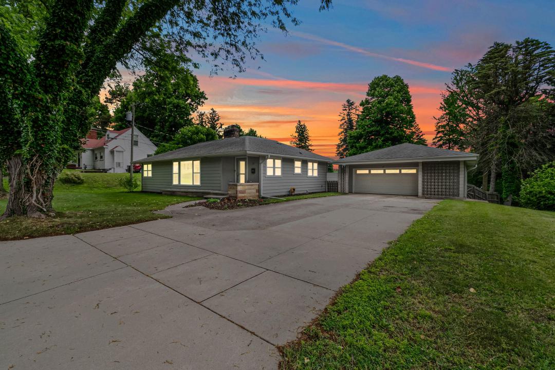 61 Charles Street, Hillsdale, Michigan 49242, États-Unis