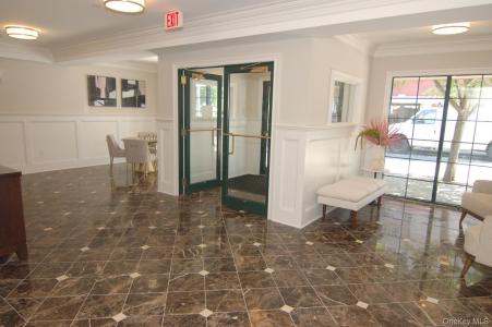 101 Sheldrake Place #101-4, Mamaroneck, New York 10543, États-Unis