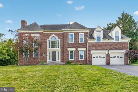 17536 Applewood Lane, Rockville, Maryland 20855, USA