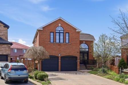 784 AVONSHIRE COURT, Mississauga, 安大略省 L5V 2P2, 加拿大