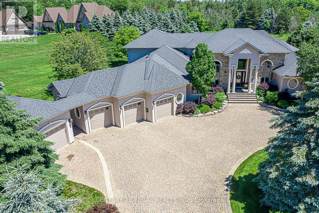 16 LAKE WOODS DRIVE, Whitchurch-Stouffville-, أونتاريو L4A 1P9, كندا