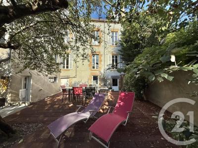 Moulins, Auvergne 03000, France