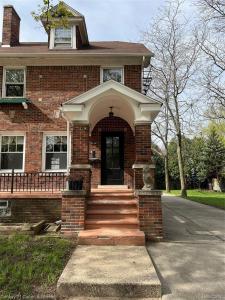 21507 Edna Street, Dearborn, Michigan 48124, USA