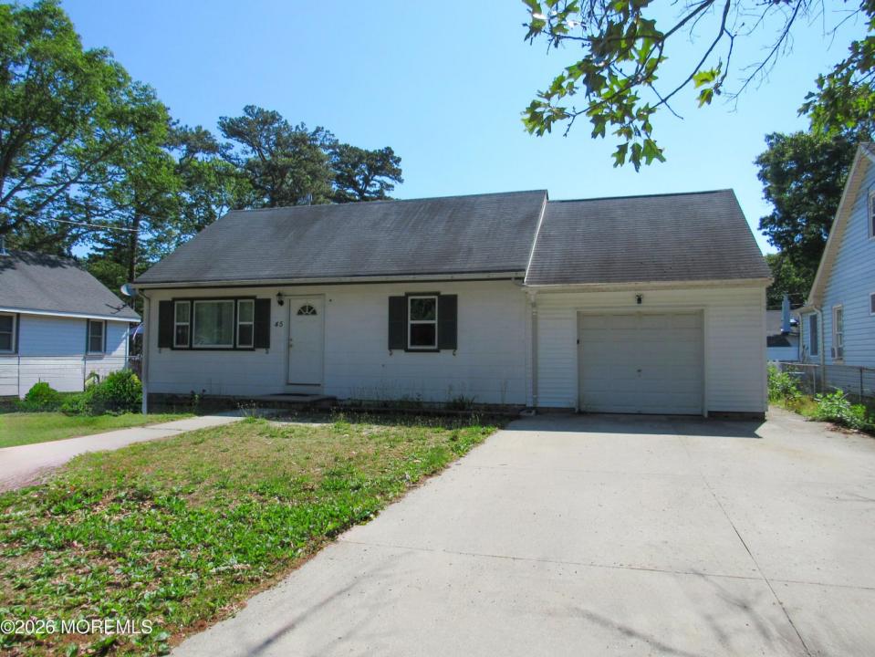 45 Red Wing Ave., Brick, New Jersey 08723