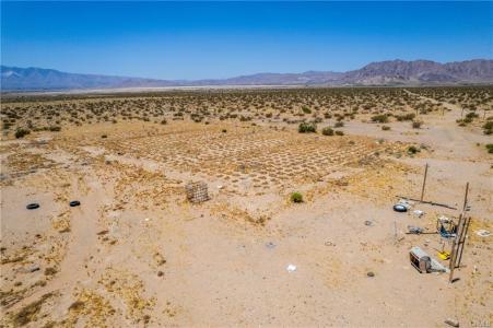 0 North Side Road, Lucerne Valley, California 92356, USA