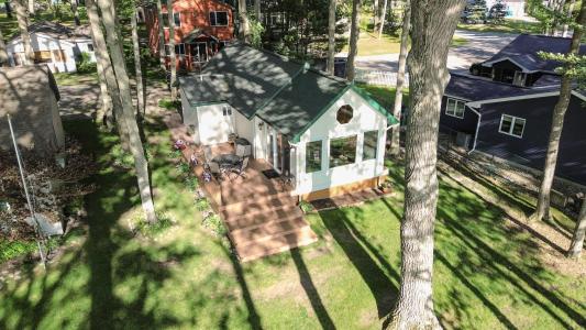 167 Alpena Trail, Houghton Lake, Michigan 48629, USA