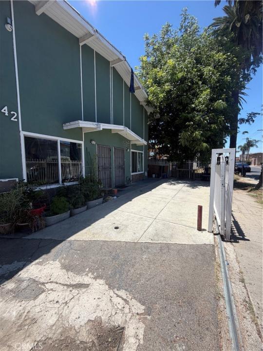 14642 Calvert, Van Nuys, California 91411, Stati Uniti