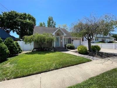36 34th Street, Copiague, New York 11726, USA