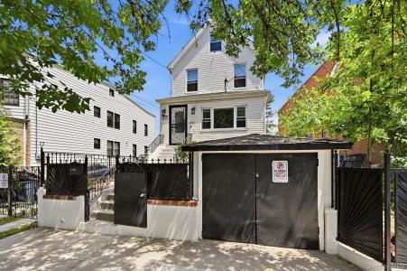 4000 Pratt Avenue, Bronx, New York 10466, USA