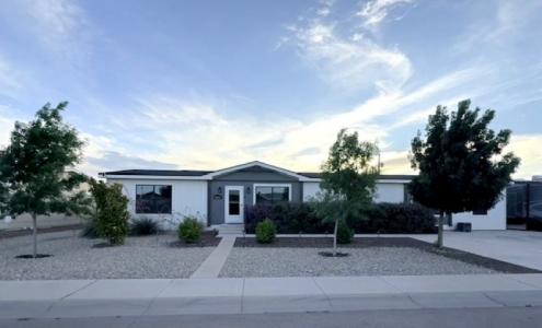 4211 Magnolia Street, Carlsbad, New Mexico 88220-6135, USA