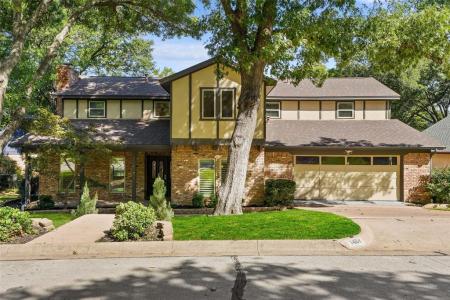 1404 Creekford Drive, Arlington, Texas 76012, USA