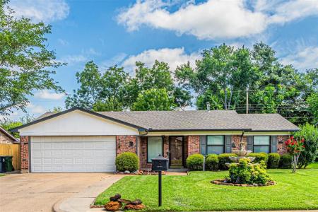2211 Clover Park Drive, Arlington, Texas 76013, USA