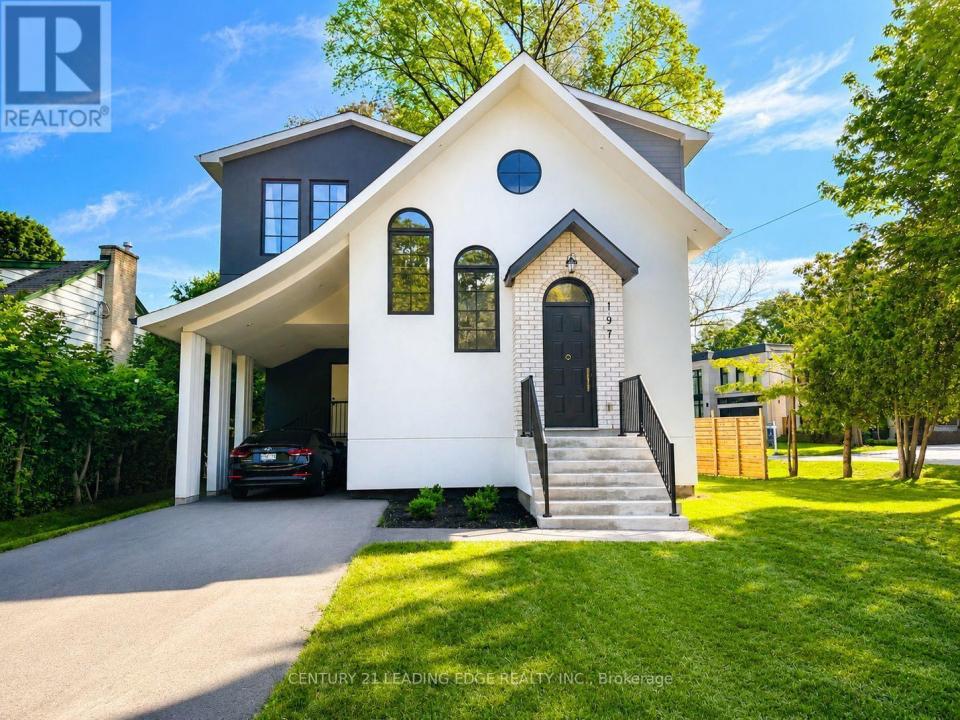 197 GLEN OAK DRIVE, Oakville (wo West), Ontario L6K 2J3, Canada