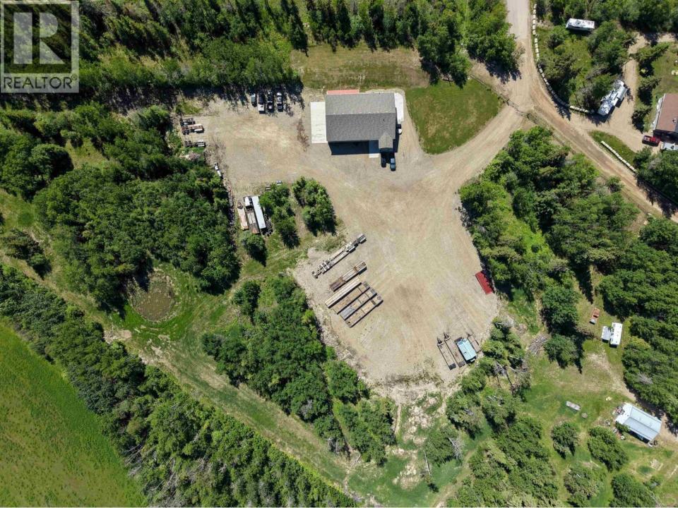 13573 BLUEBIRD ROAD, Fort St. John, Columbia Britannica V1J 4M7, Canada