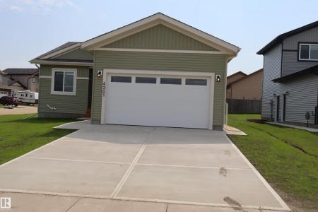 4301 CEDAR DRIVE, Wetaskiwin, Alberta T9A 0A1, Canada