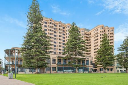 24/1 South Esplanade, Glenelg, SA 5045, Australia