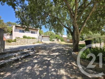 Nimes, Languedoc-Roussillon 30900, France