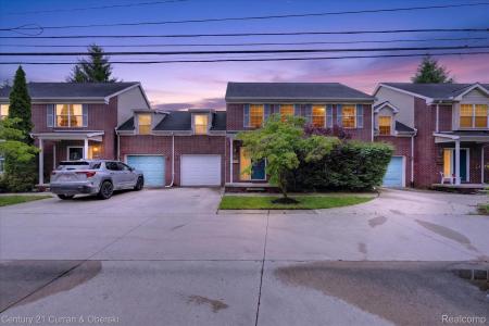 3813 Rochester Road, Royal Oak, Michigan 48073, États-Unis