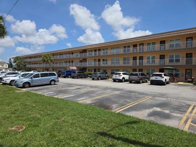 6400 46th Ave. N. #305, Kenneth City, Florida 33709, Stati Uniti