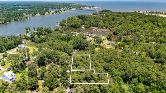 4001 & 4003 Schooner Circle, Oriental, North Carolina 28571, USA