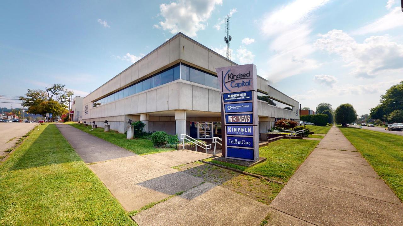 555 5th Avenue, Suite D, Huntington, Virginie Occidentale 25701, États-Unis