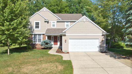 3704 Aspen Way, Midland, Michigan 48642, USA