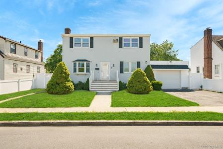 21 Lido Parkway, Lindenhurst, Nova Iorque 11757, Estados Unidos