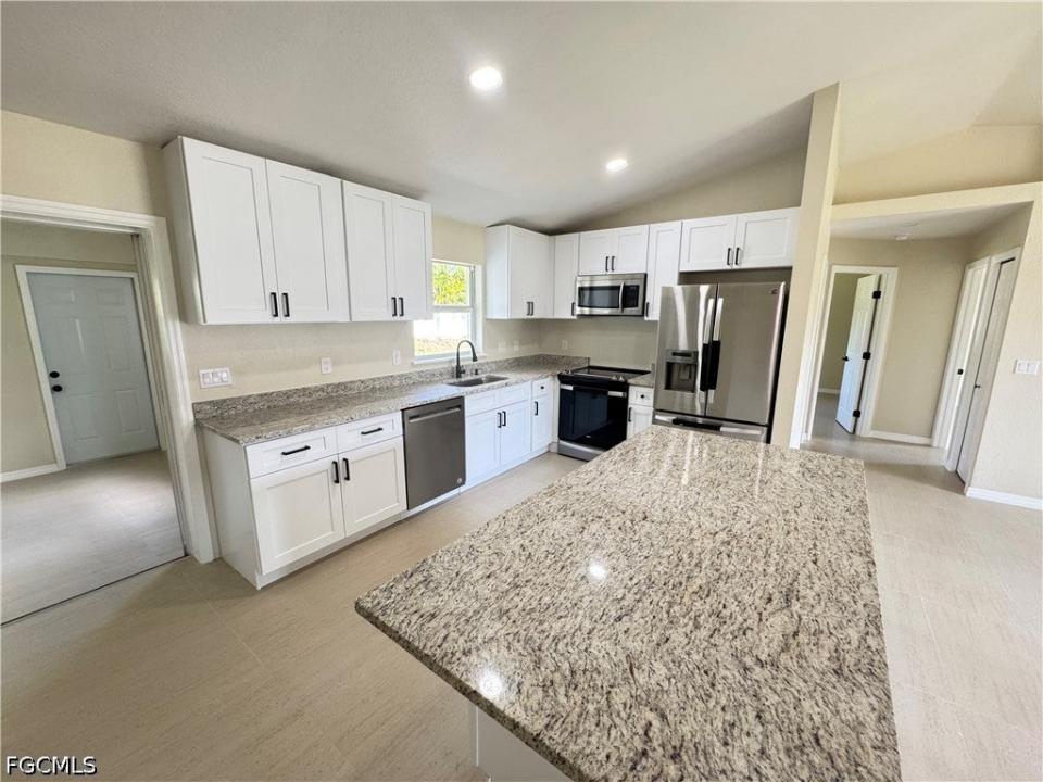 4426 SW Santa Barbara Place, Cape Coral, Floride 33914, États-Unis