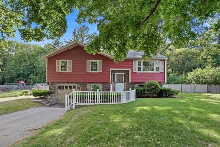 44 Tomlinson Rd, Attleboro, Massachusetts 02703, Stati Uniti