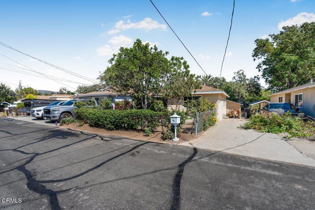 714 Brossard Drive, Thousand Oaks, California 91360, Stati Uniti