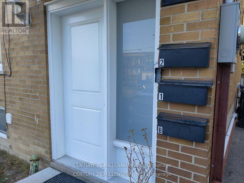 59 GARTHDALE COURT, Toronto (bathurst Manor), Ontario M3H 5P7, Canada