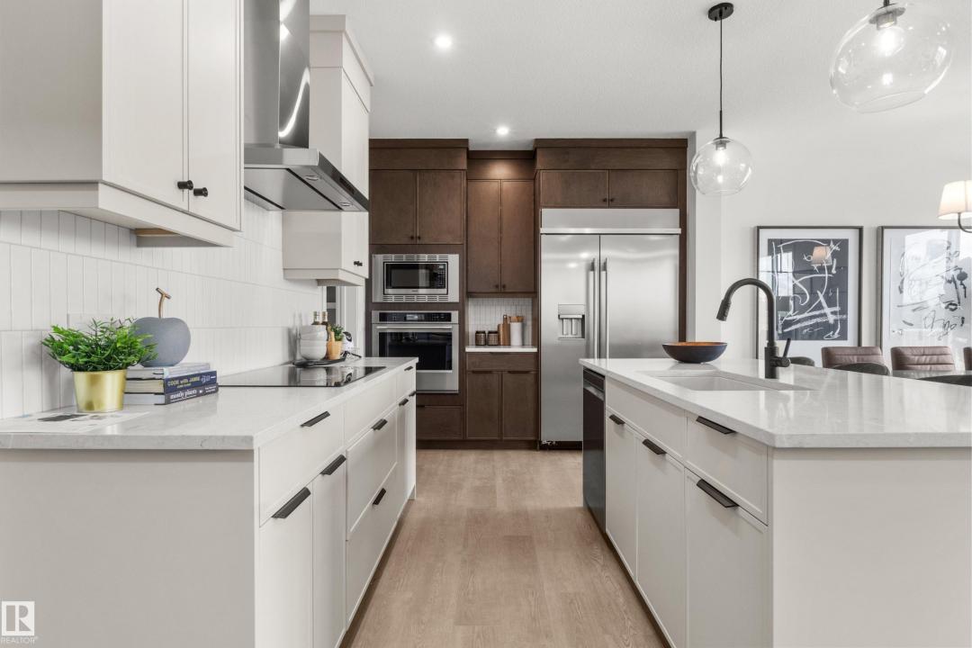 12528 34 AVENUE SW, Edmonton, Alberta T6W 5G1, CANADÁ