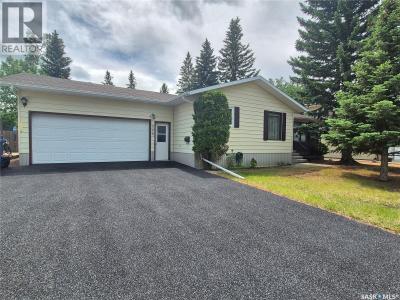 566 DIEPPE DRIVE, Weyburn, Saskatchewan S4H 2Y2, Canada