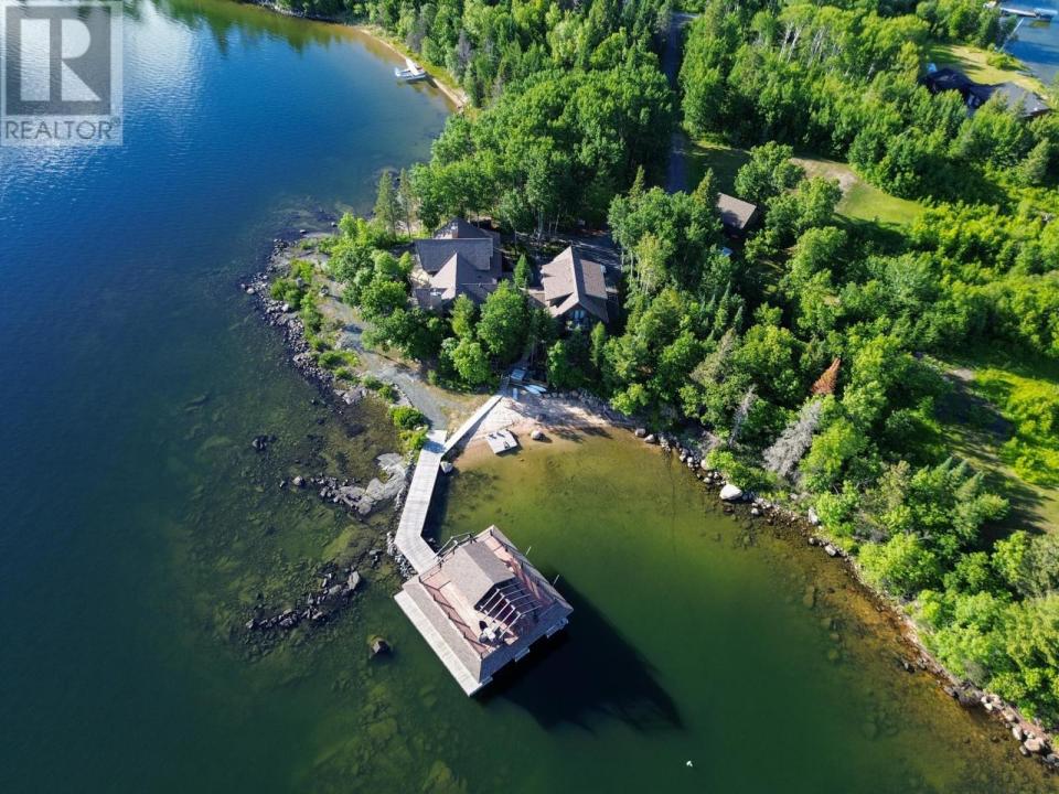 135 MACKENZIE WARD ESTATES RD, REGINA BAY, Sioux Narrows, Ontario P0X 1N0, Canada