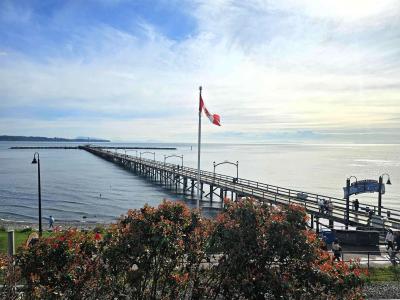 14729 GORDON AVENUE, White Rock, British Columbia V4B 2A6, Canada